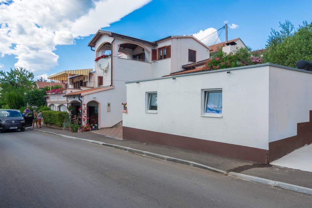 Apartment Danica Масленица Екстер'єр фото