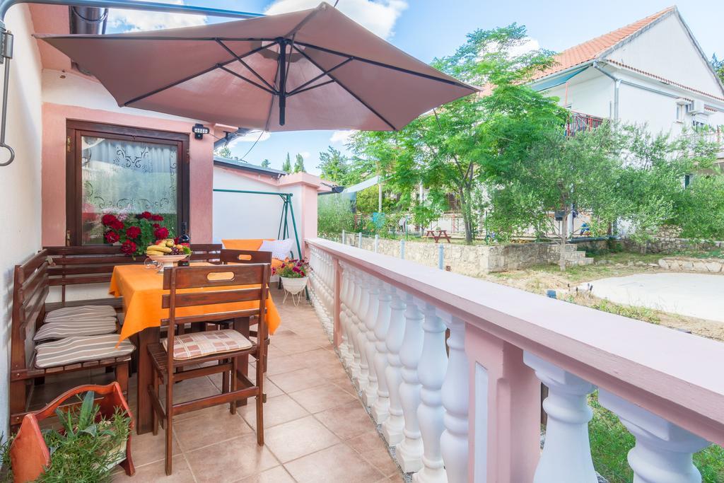 Apartment Danica Масленица Екстер'єр фото