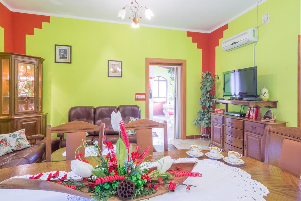 Apartment Danica Масленица Екстер'єр фото